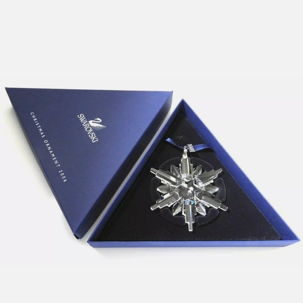 2006 Large Annual Swarovski Ornament